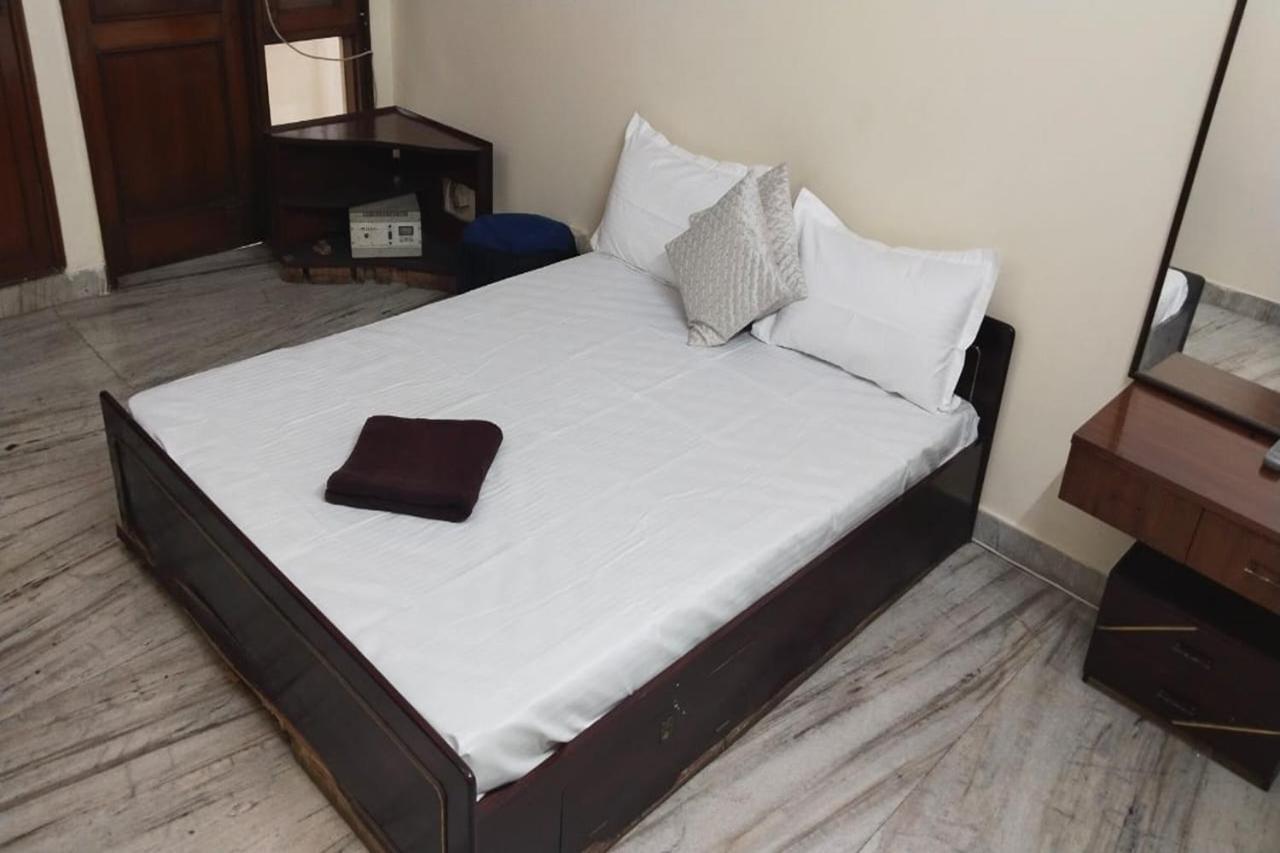 Greenleaf Apartment And Suites, Kalkaji New Delhi Exterior photo